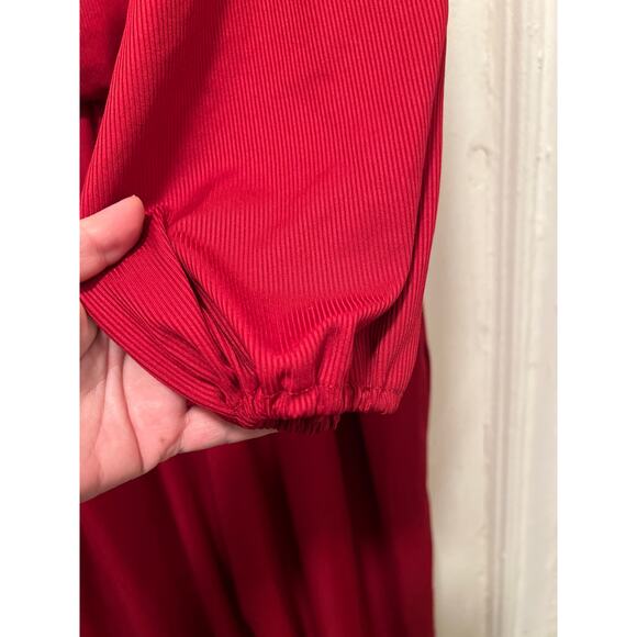 Women's Plus Red Ribbed V-neck Long Sleeve Ruched Jumpsuit NWT Size 24 - Picture 4 of 9